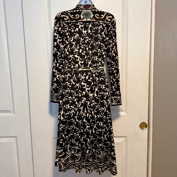 Vintage Diane Von Furstenberg 100% Silk Black Print Wrap Dress Size 4 - Picture 7 of 10